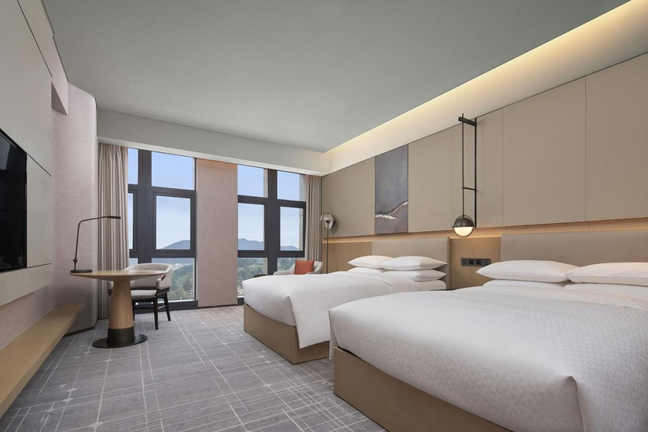 Four Points By Sheraton Guiyang, Huaxi Guiyang  Buitenkant foto