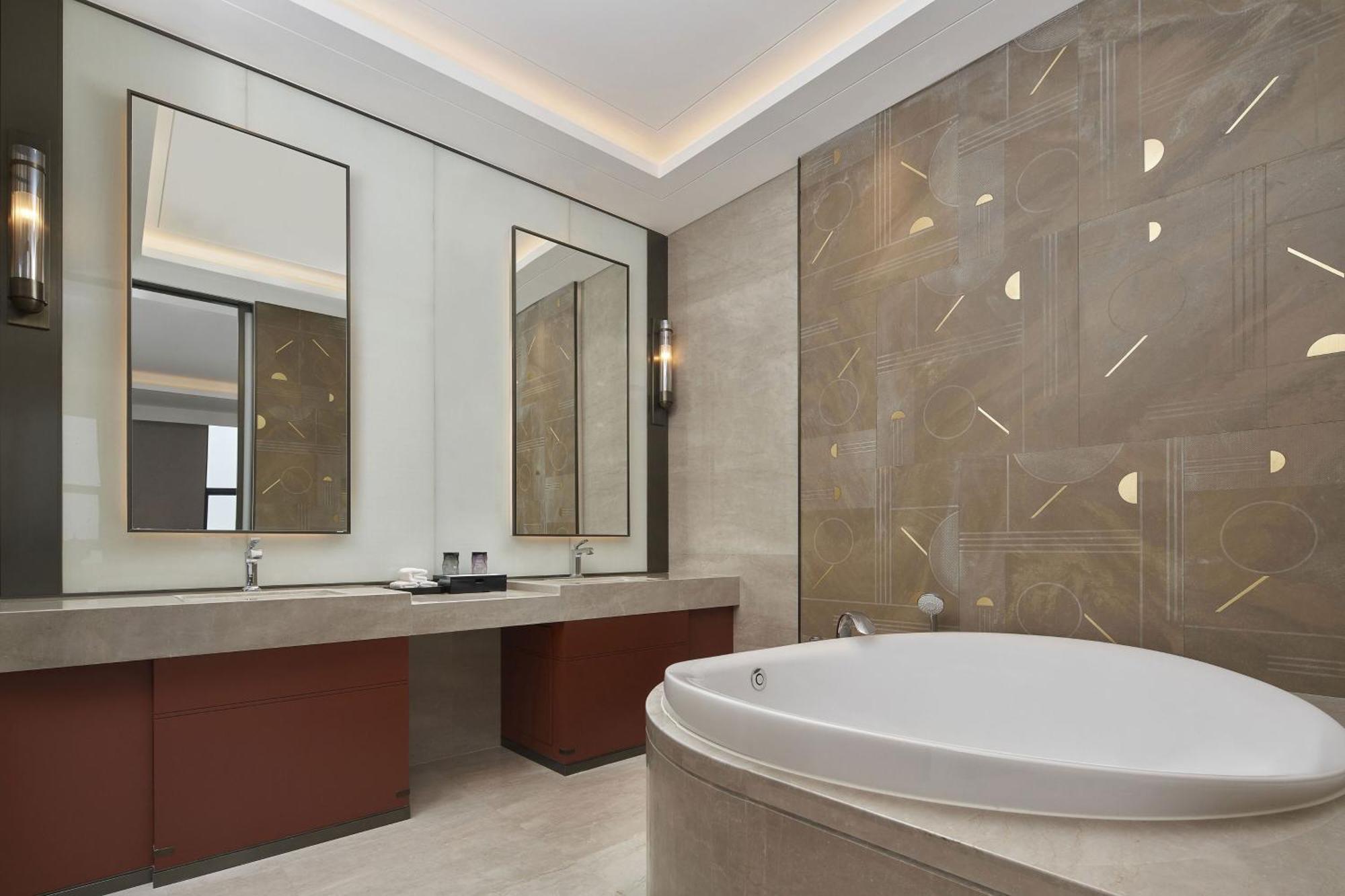 Four Points By Sheraton Guiyang, Huaxi Guiyang  Buitenkant foto